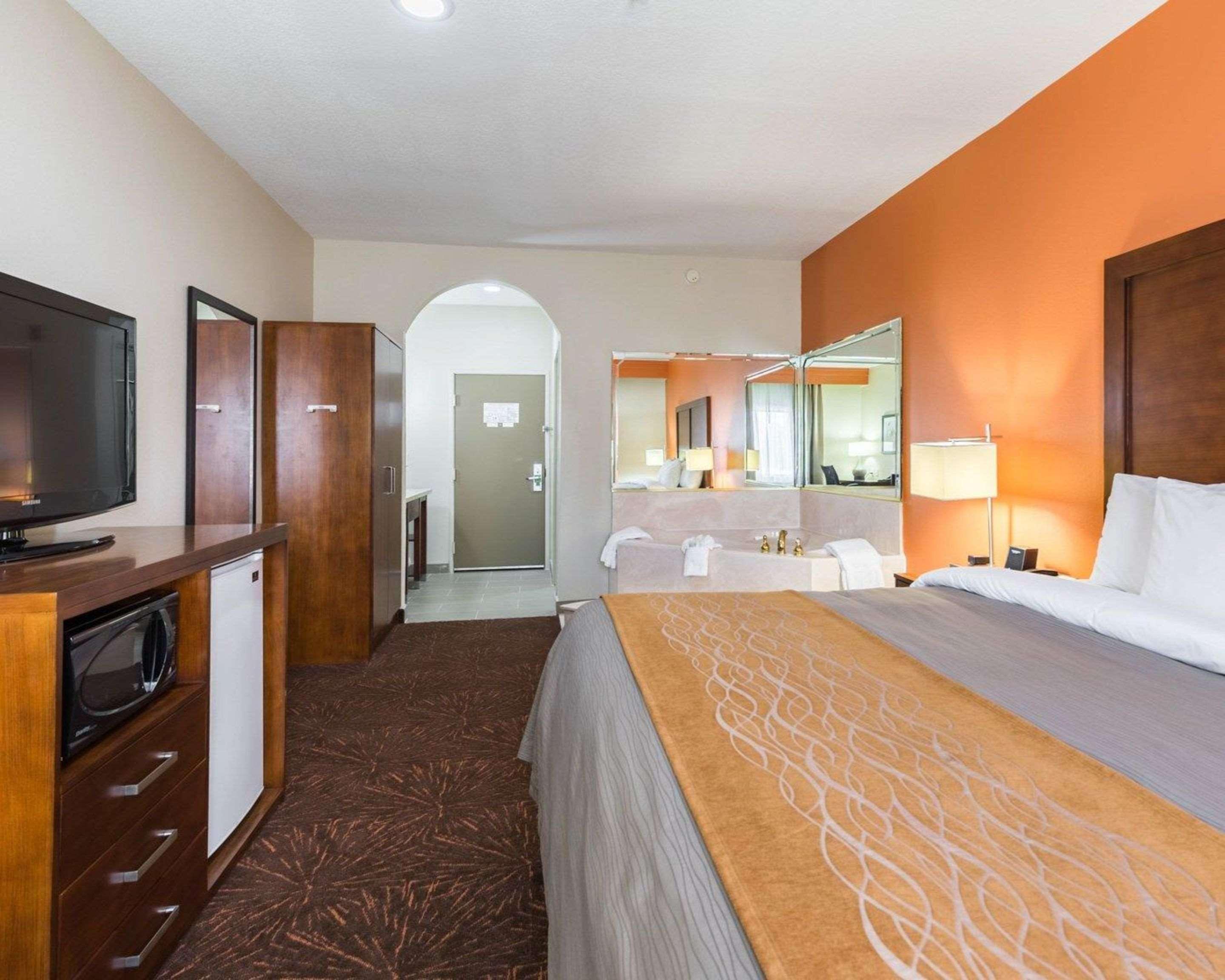 Econo Lodge Inn & Suites East Houston I-10 Exteriör bild