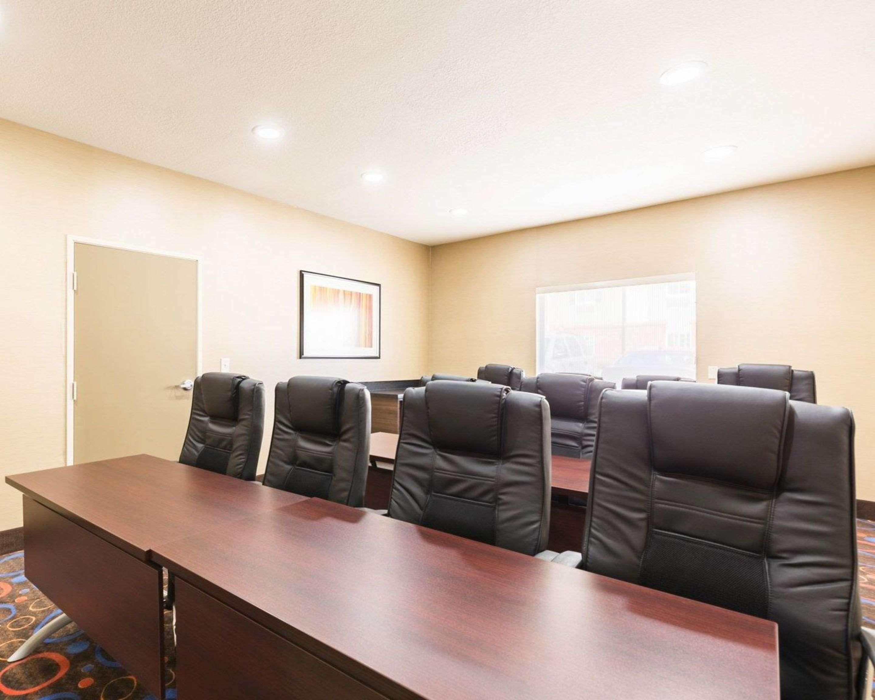 Econo Lodge Inn & Suites East Houston I-10 Exteriör bild