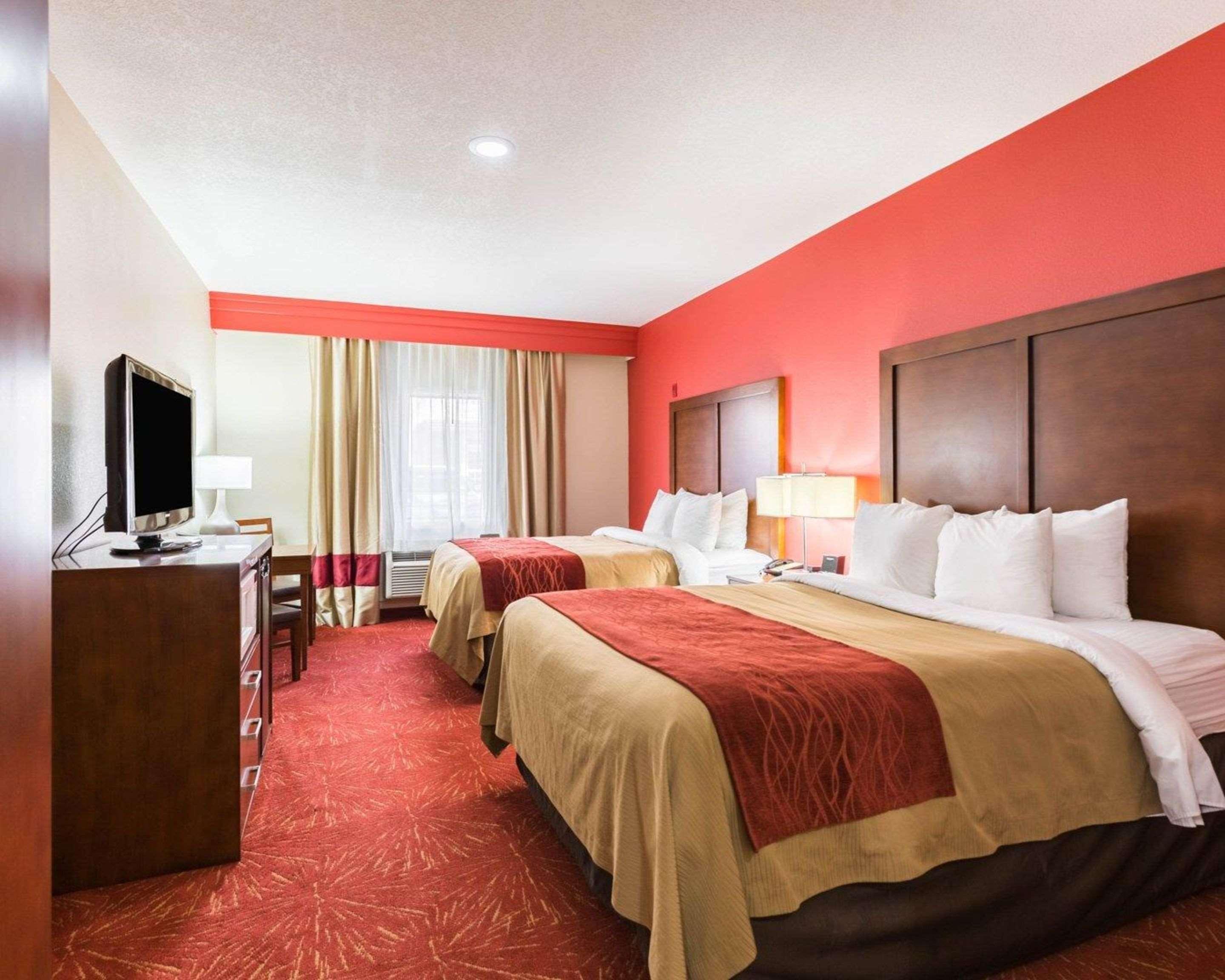 Econo Lodge Inn & Suites East Houston I-10 Exteriör bild